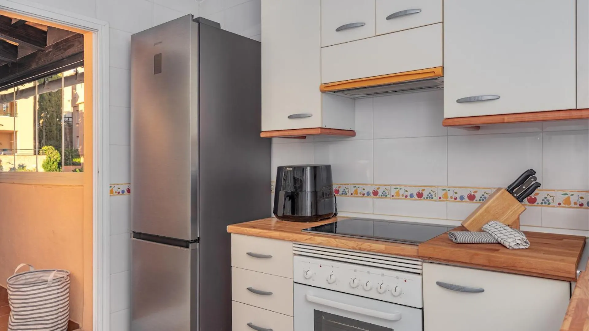 Apartamento 3 Bedroom, Top Floor With Fantastic Terrace And Pools Sitio de Calahonda España